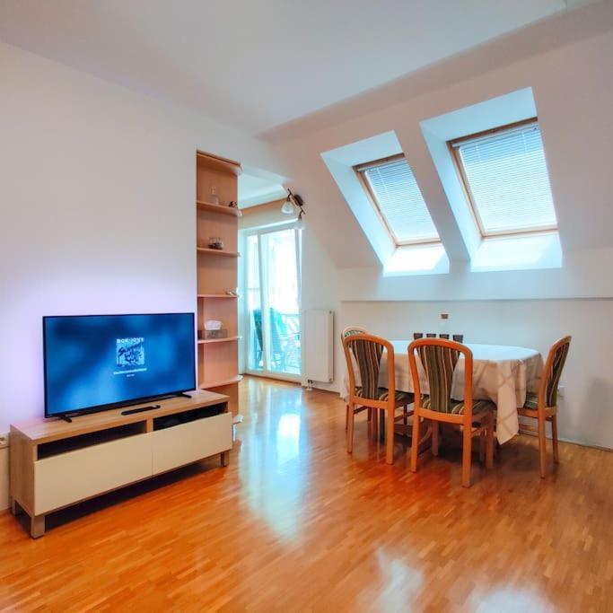 Alpine Nest Appartement Bled Buitenkant foto
